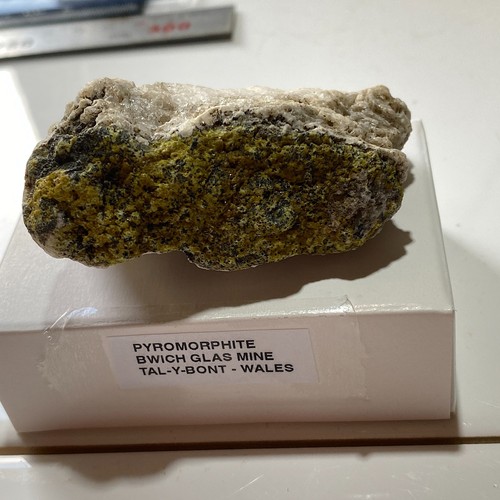 Pyromorphite from bwich - from, glas