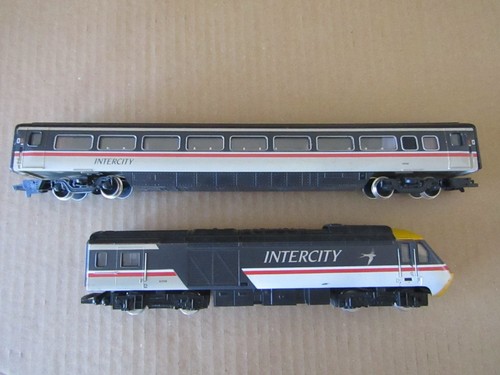Hornby diesel locomotive - hornby,