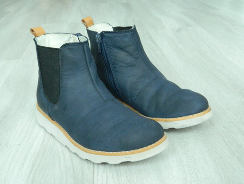 Clarks crown halo girls - clarks,