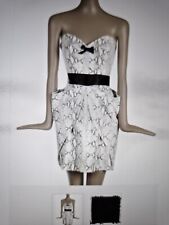 Amy Winehouse Arrogant Cat