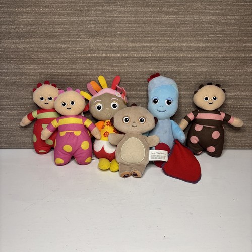 The night garden - night, plush