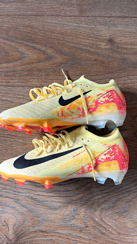 Kylian mbappe nike mercurial - nike,