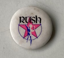 RUSH SMALL VINTAGE  25 mm METAL PIN BADGE FROM THE 1980's LEE LIFESON PEART