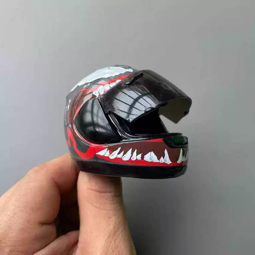 Scale venom helmet - 1/6,