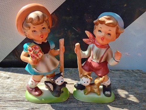 Pair hummel style - pair,