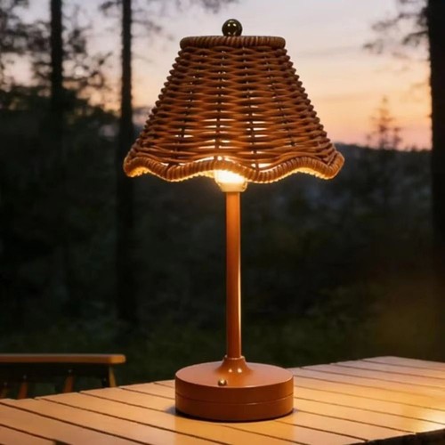 Led vintage rattan table - led,