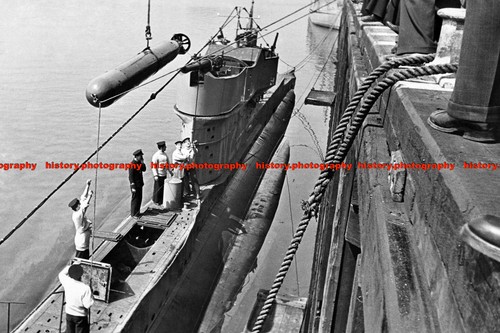 F009857 submarine crew - f009857, in