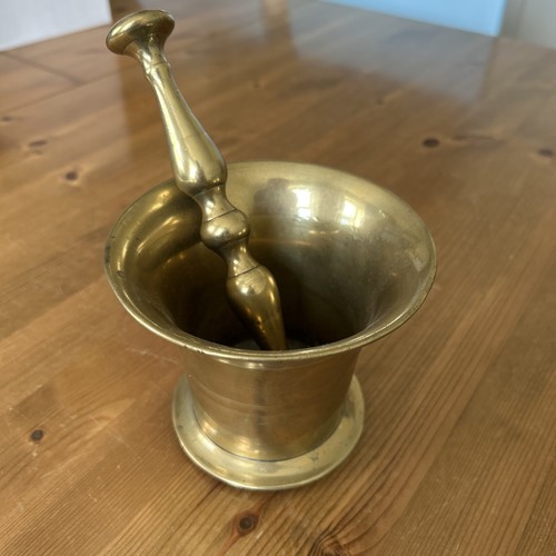 Brass mortar and - brass, set