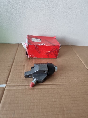 Trw front left wheel cylinder - left,