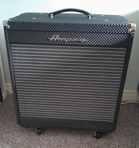 Ampeg 115he portaflex - pf-115he, 15"