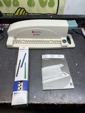 Rexel CB105 Compact Comb