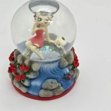 BETTY BOOP SNOW GLOBE 3" TALL