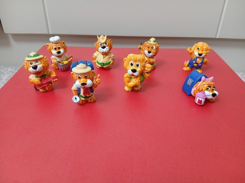 Kinder egg lion toys vintage - egg,