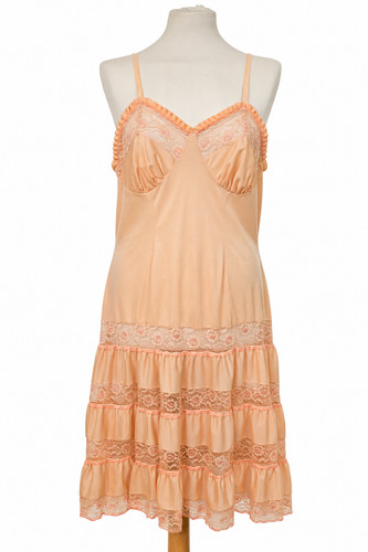 Vintage briermaid peach satin - briermaid,