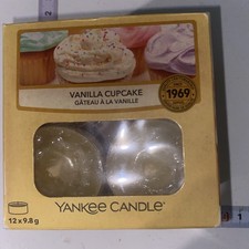 Yankee Candle 12 Scented Tea Lights, Vanilla Cupcake Christmas Gift Free Post