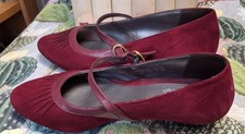Hotter claret marron red suede