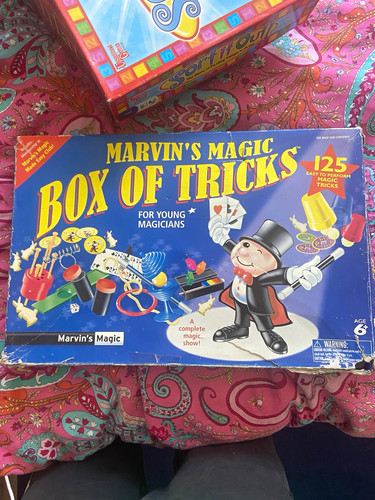 Marvin magic box - magic, of