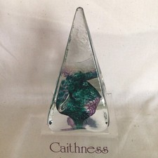 Caithness, Paperweight Pyramid