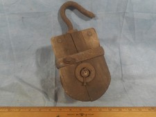 Antique wooden block pulley