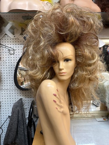 Wigs are vegas girl - vegas,