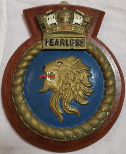 Hms fearless ship - fearless, crest