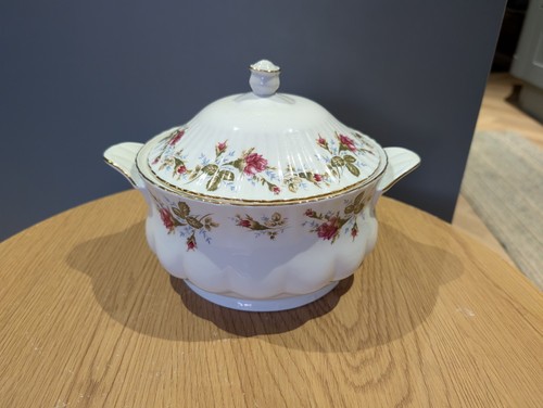 Chodziez moss roses pattern - moss,