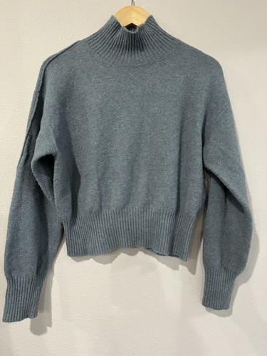 Zara blue gray cropped funnel - cropped,