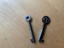 Vintage Keys x 2.