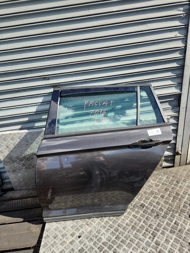 Volksagen passat door rear - volksagen,