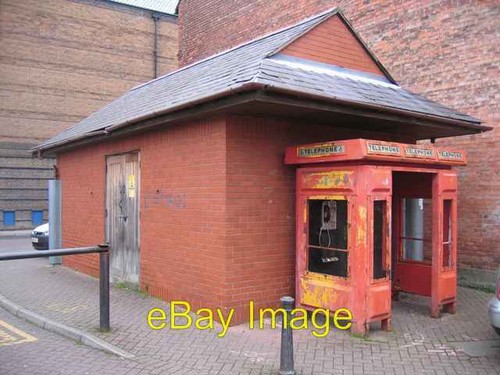 Photo 6x4 unusual telephone - 6x4,