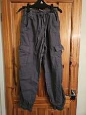 Ladies Size 6-8 Grey Combat