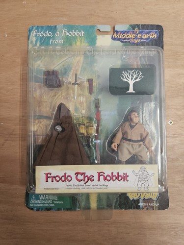 Frodo hobbit middle earth - a,