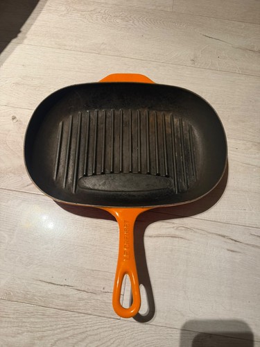 Creuset enameled cast iron - le,