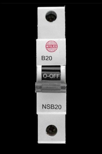 Wylex amp curve - amp, b