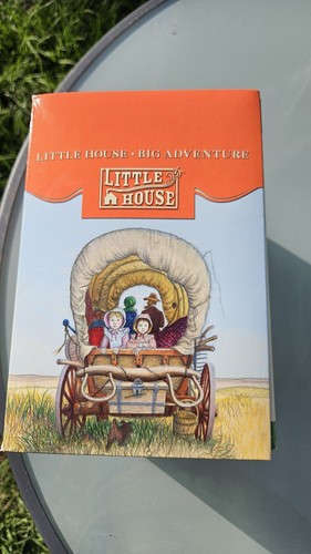 Little house big - little,