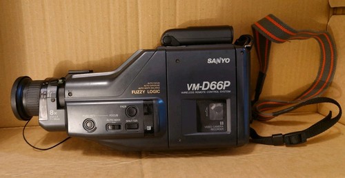 Sanyo 8mm video camera - sanyo,
