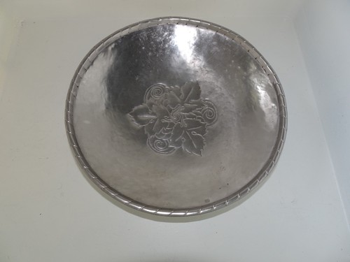 Hugh wallis arts crafts - hugh,