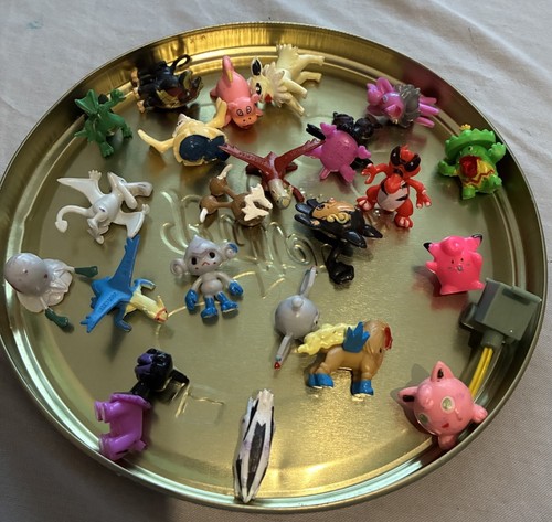 Kinder egg toys joblot - egg,