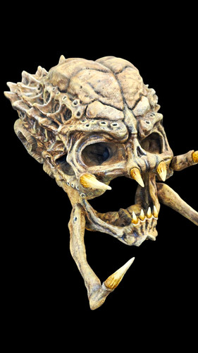 Predator wall mounted life - ,