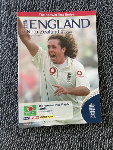 Signed england new - signed, v