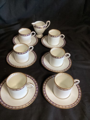Beautiful vintage wedgwood - beautiful,