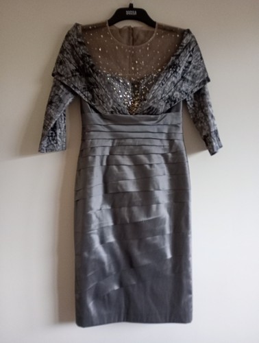 Bnwt irresistible veromia - irresistible, by