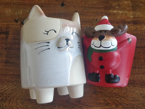 Small plant pots - , (x2)