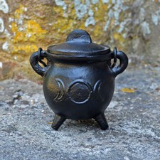Cast iron cauldron triple moon - cast,
