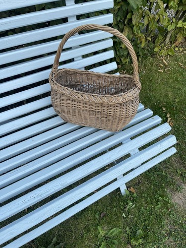 Vintage wicker basket - wicker,