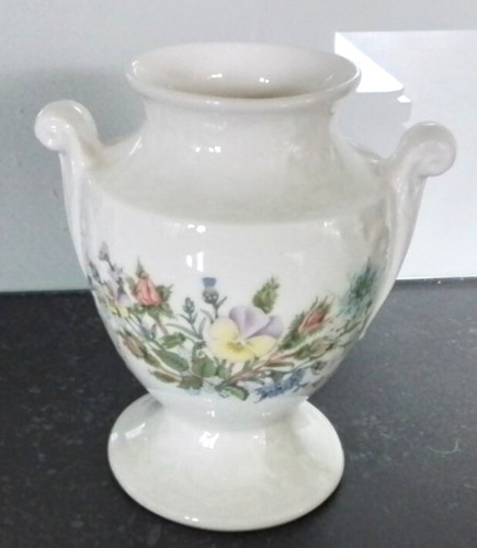 Aynsley wild tudor fine - tudor, bone