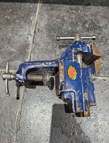 Small table vice - table, jaws