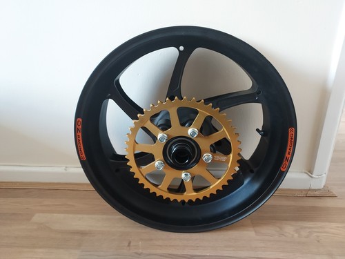 Cattiva sbk rsv4 racing - cattiva,
