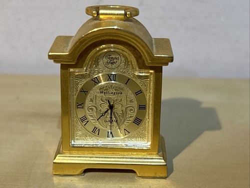 Vintage tempus fugit brass - tempus,
