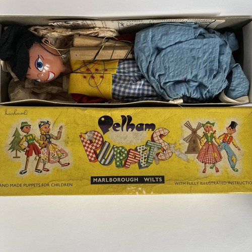 Vintage pelham puppet - pelham, dutch